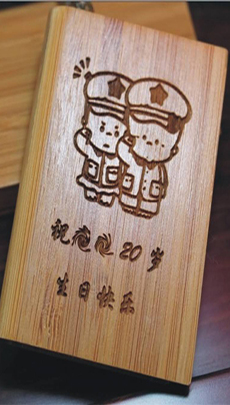 激光雕刻機(jī)